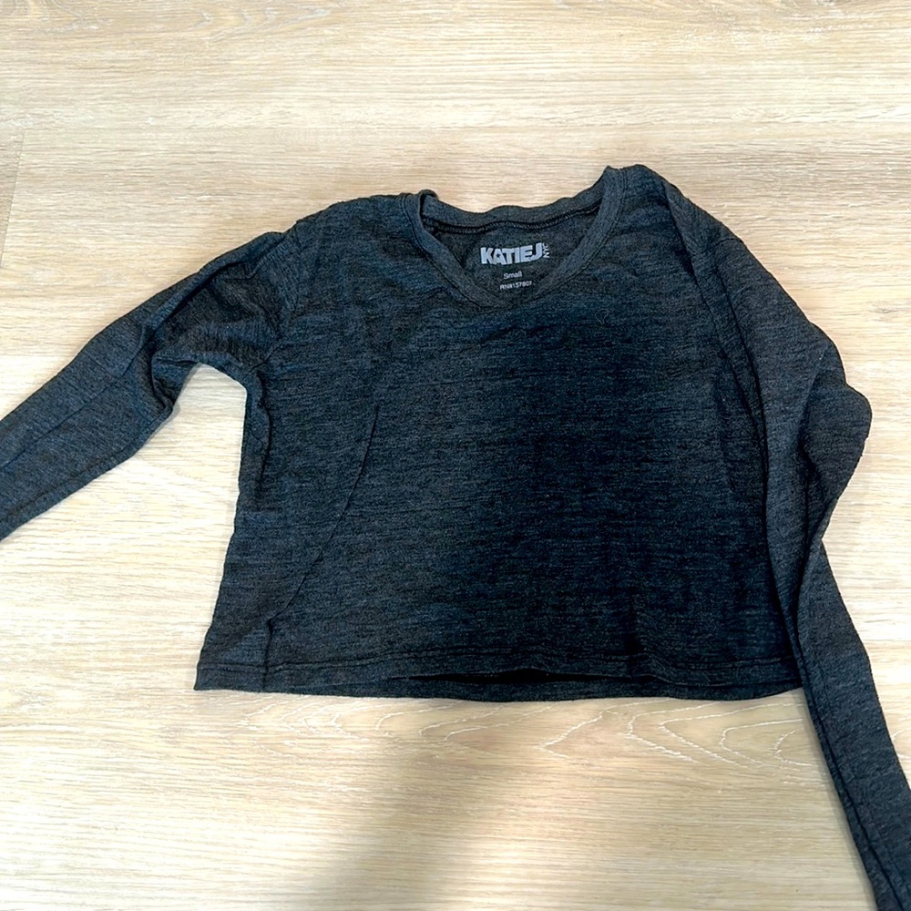 Katie j nyc gray long sleeved shirt